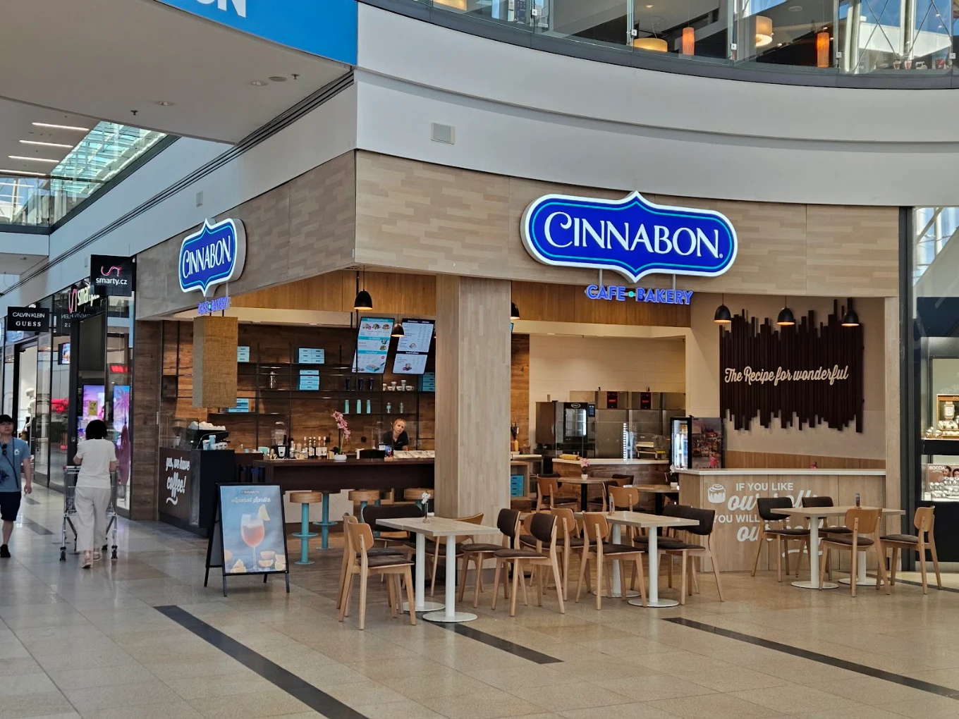 Prodejna Cinnabon Galerie Harfa